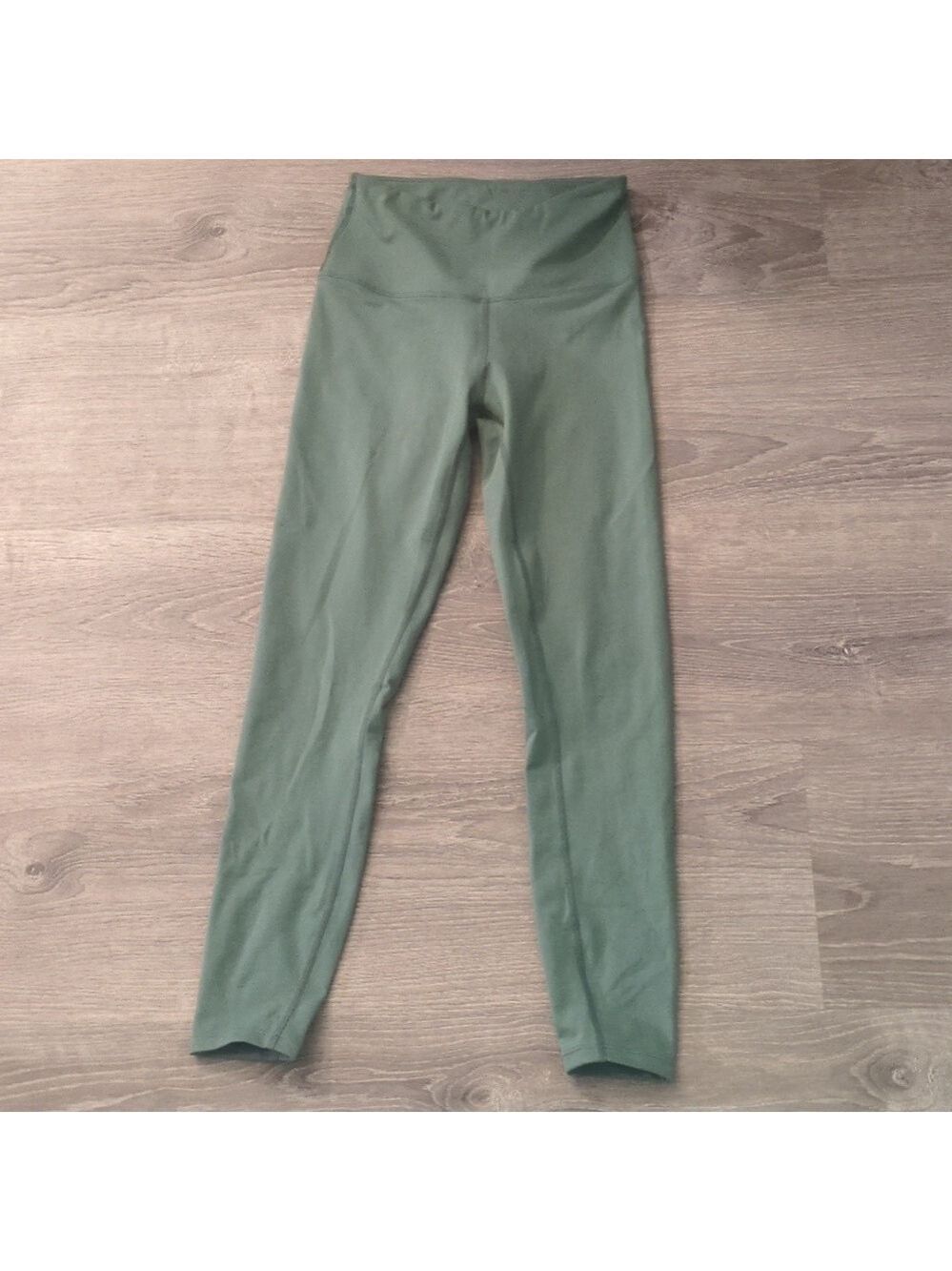 Varley green leggings size XS